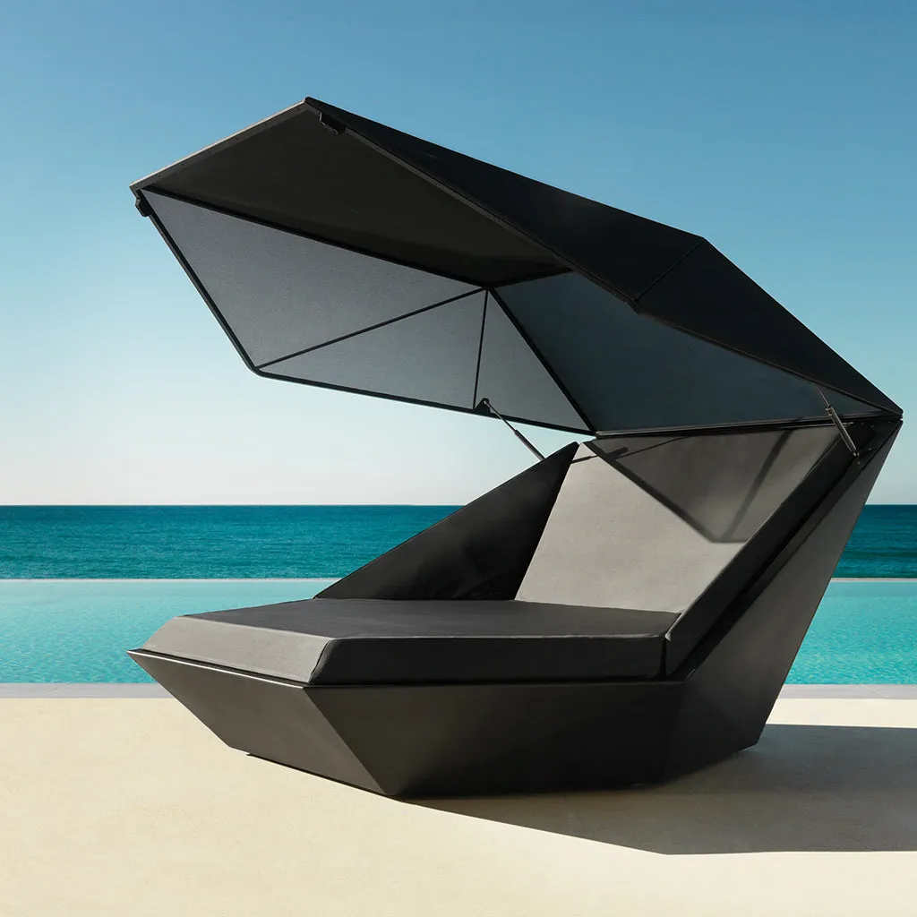 Faz Daybed with Canopy - Modern Patio Furniture