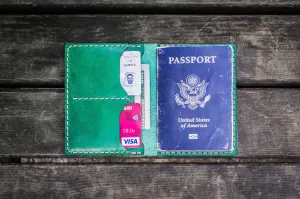 No.06 Leather Passport Holder - Green