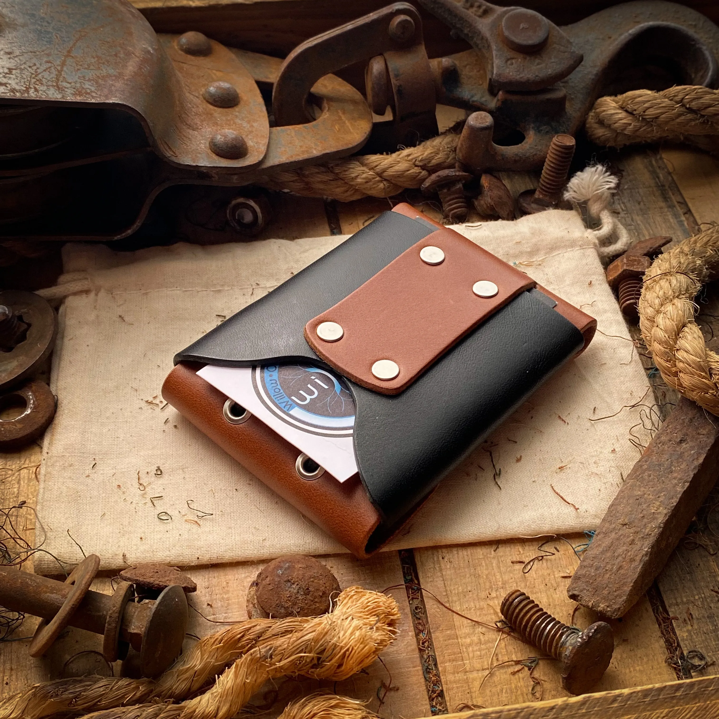 Original Luxe Minimalist Wallet - Bourbon and Black