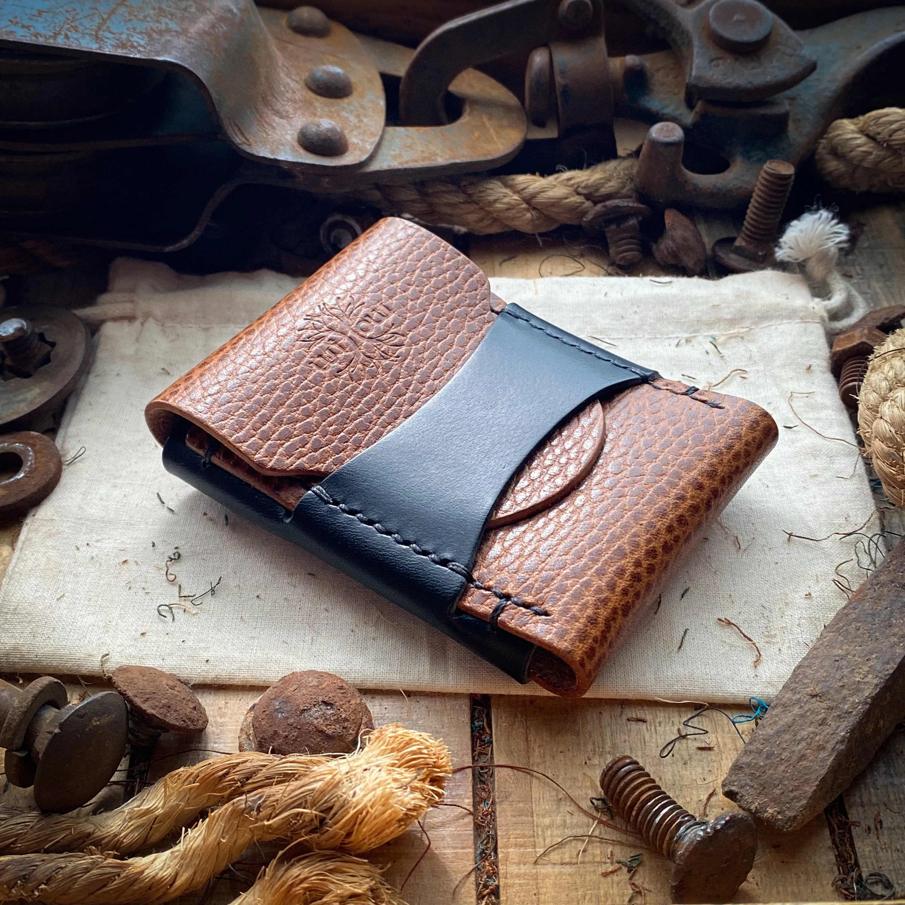 Original Luxe Minimalist Wallet - Whiskey Dollaro and Black