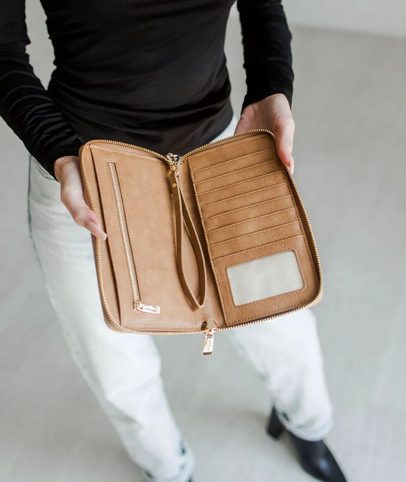 Vera Wallet - Almond