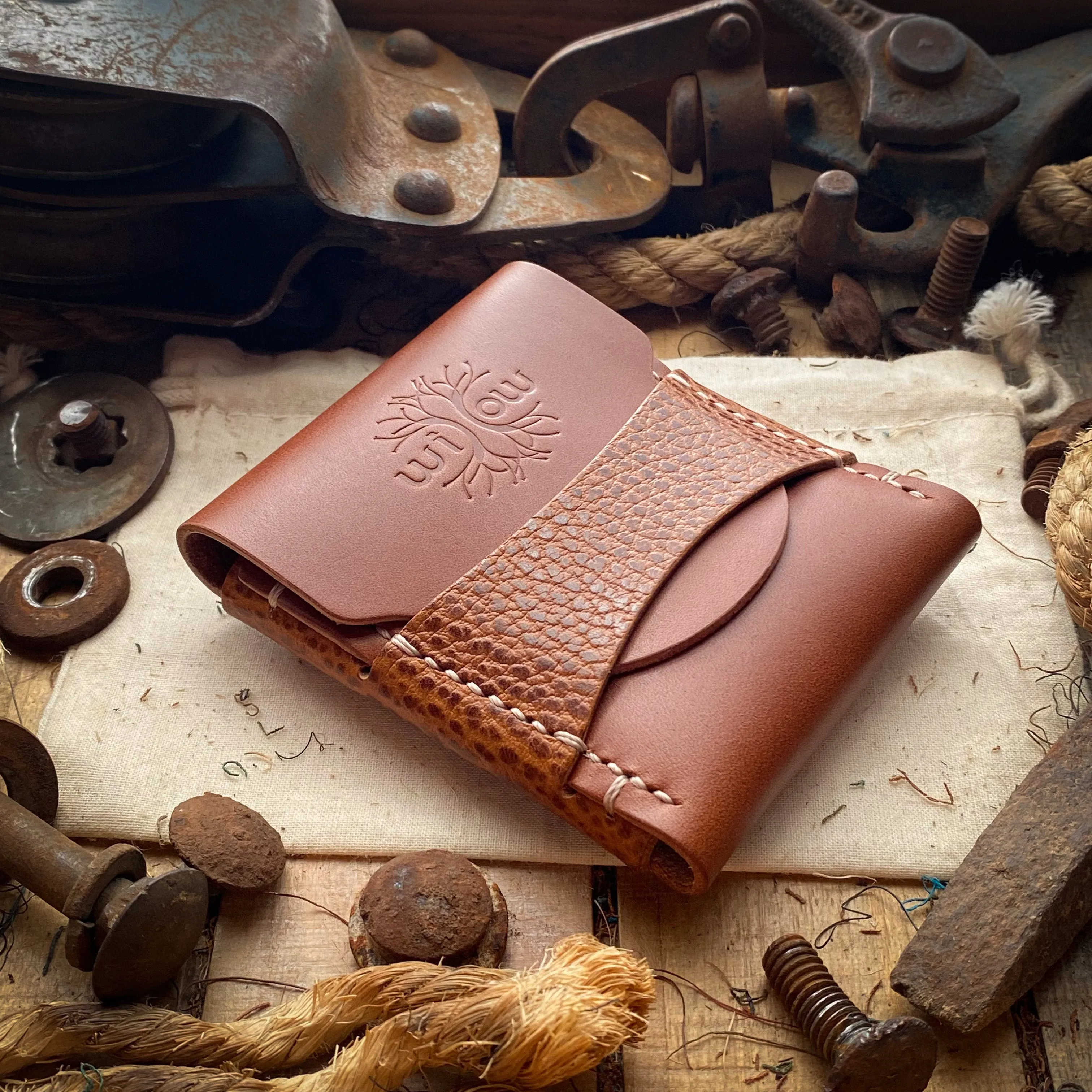 Wide Luxe Minimalist Wallet - Bourbon and Whiskey Dollaro